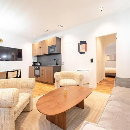 Stylish Flat In East * Parigi
