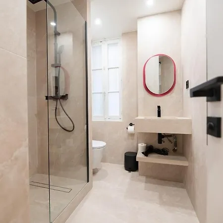 Stylish Flat In East